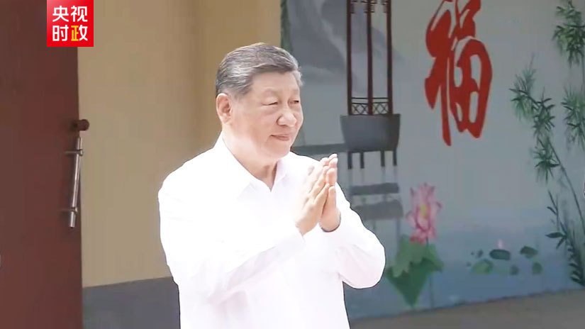两岸学者齐聚重庆 共赏大足石刻艺术