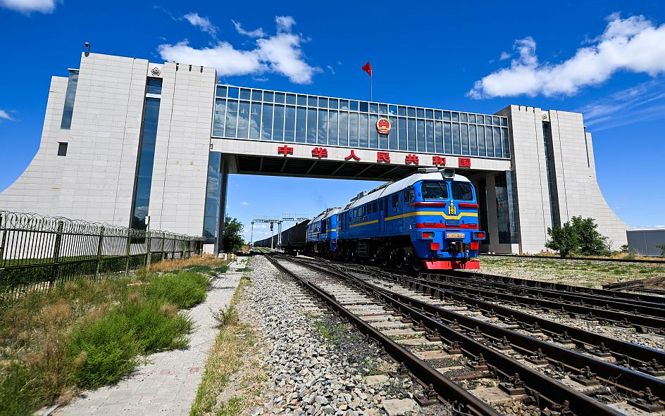 为全球科学数据交流提供中国枢纽 数据快报期刊集群在北京发布