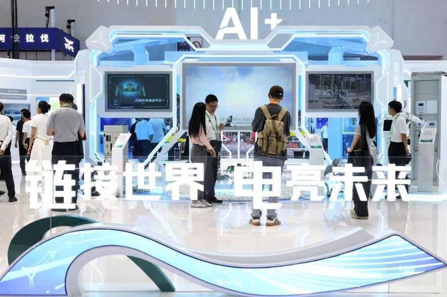 习近平：加快把人民军队建成世界一流军队