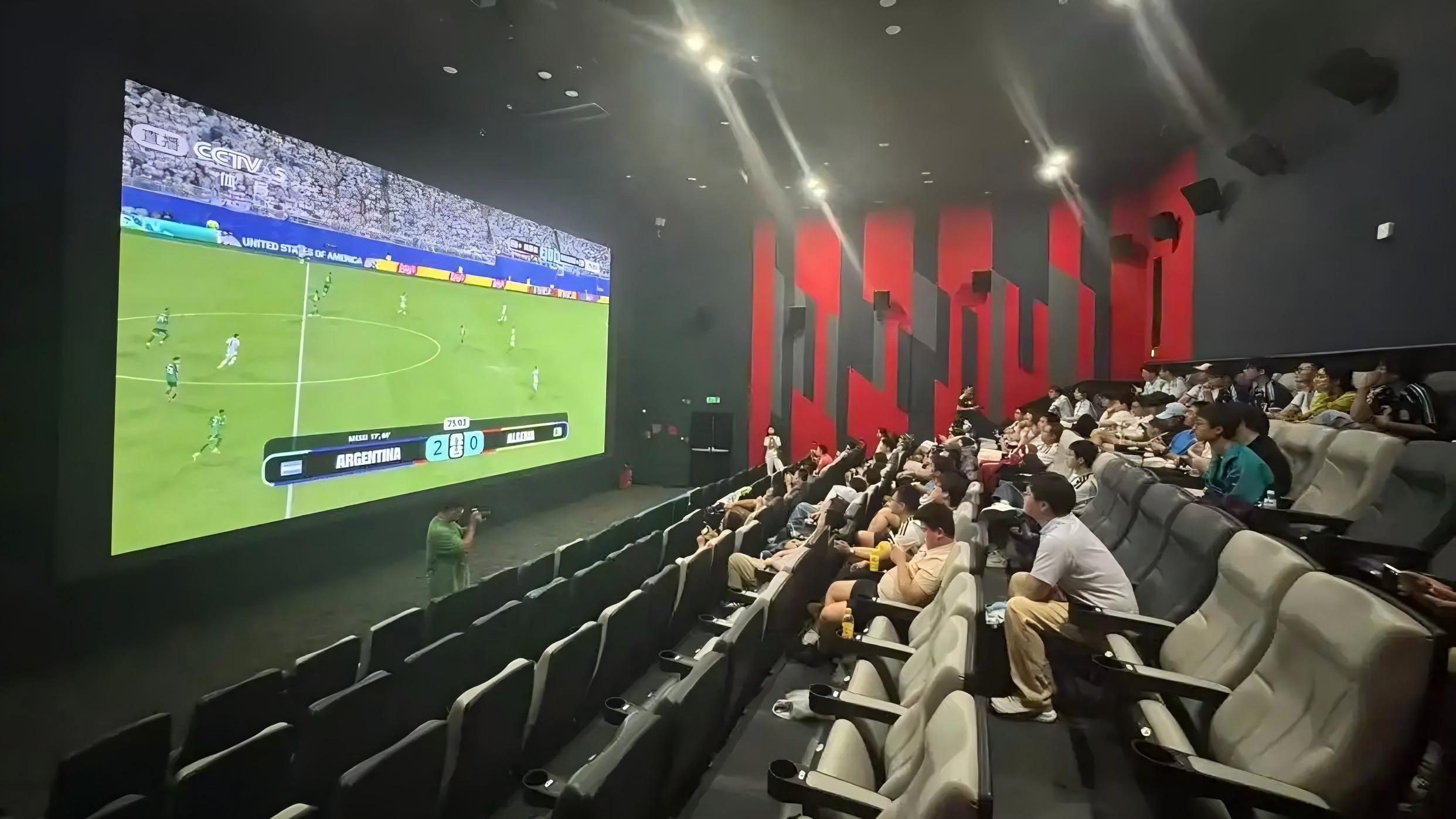 辽宁舰航母编队参加围岛演习