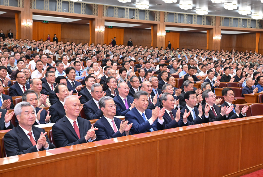 提出“建设有中国特色的社会主义”(伟大征程)